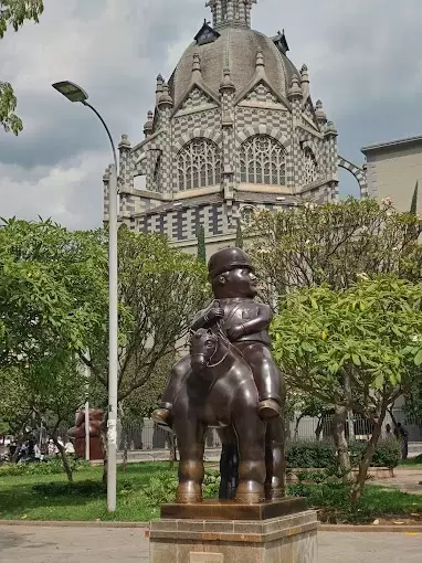 Plaza Botero